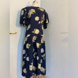 Vintage Maggy London dress, 100% silk